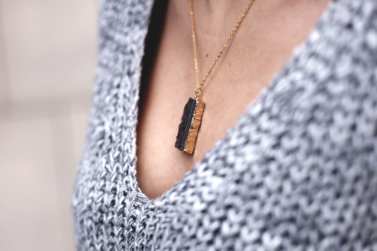 MADELEINE-ISSING_HEALING-STONES_AMETHYST-KETTE_2