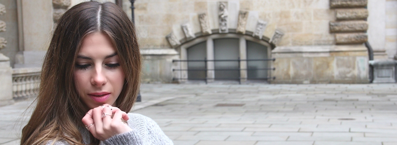 Luisa Lion ein Treffen in Hamburg Banner Madeleine Issing