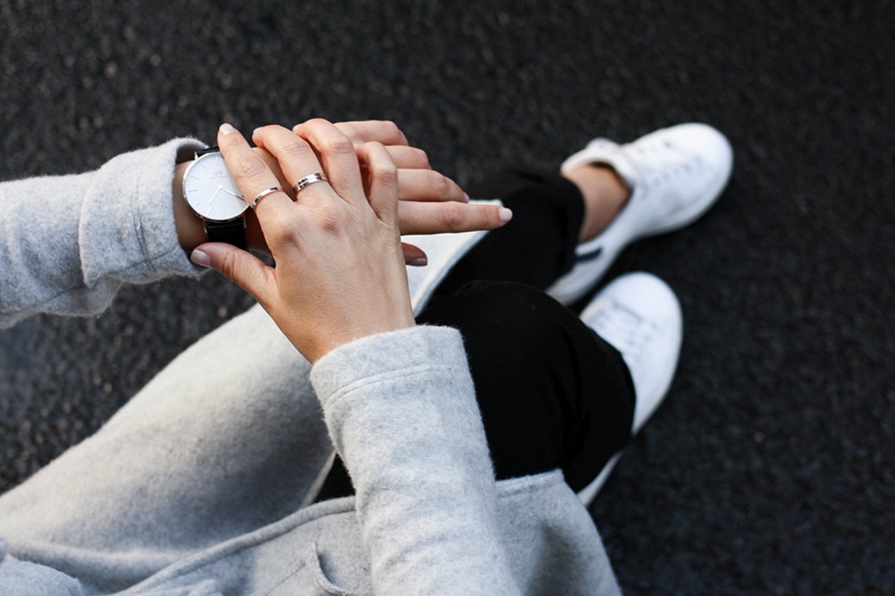 noanoir-das-herbst-outfit-silber-ringe-madeleine-issing
