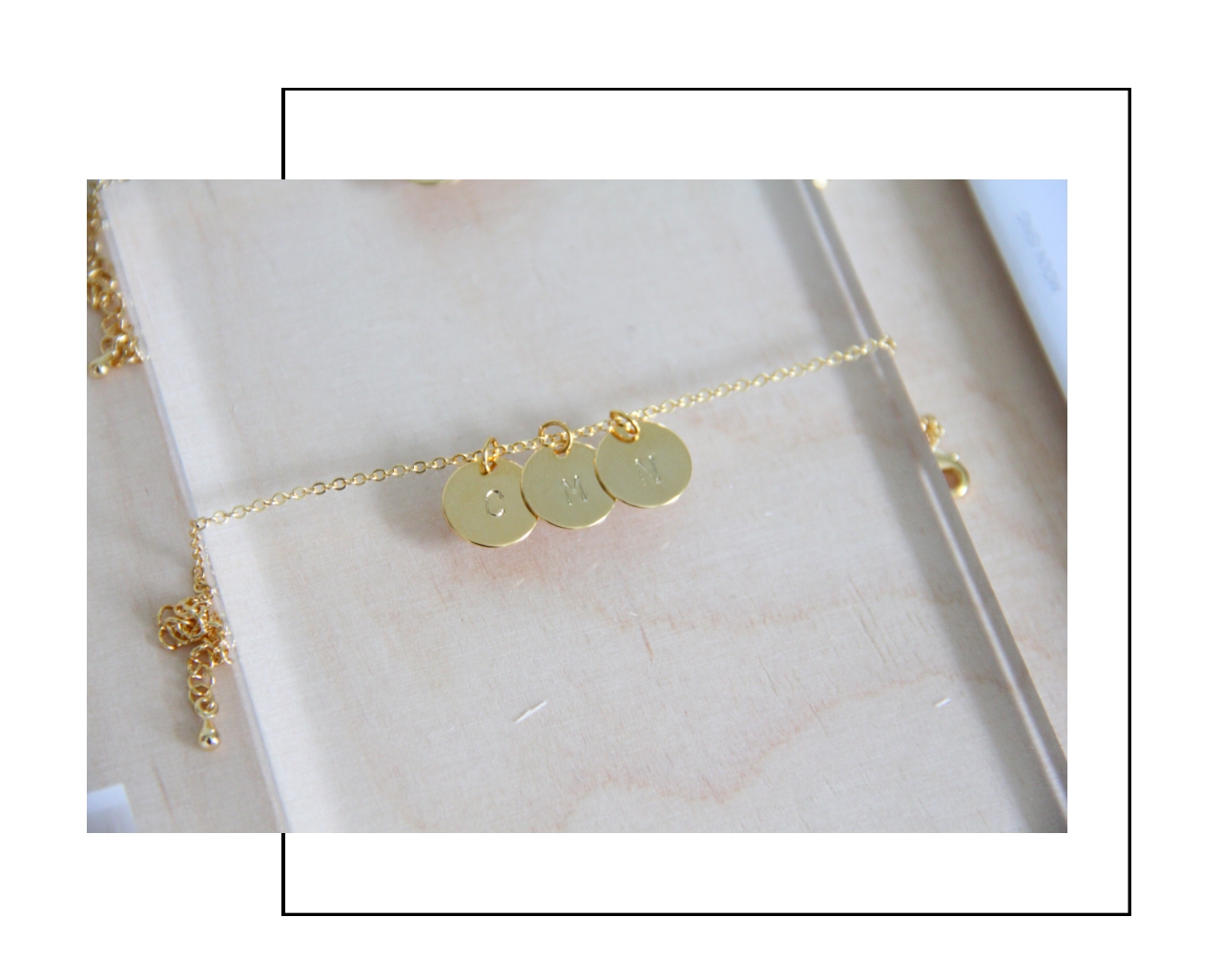  Schmuck mit individueller Gravur Madeleine Issing