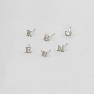personalisierte Initialen Ohrstecker Silber Madeleine Issing