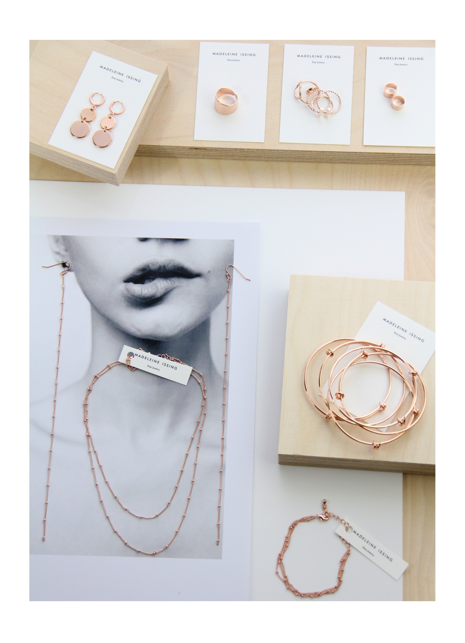 Modeschmuck Ohrringe in Rotgold Madeleine Issing