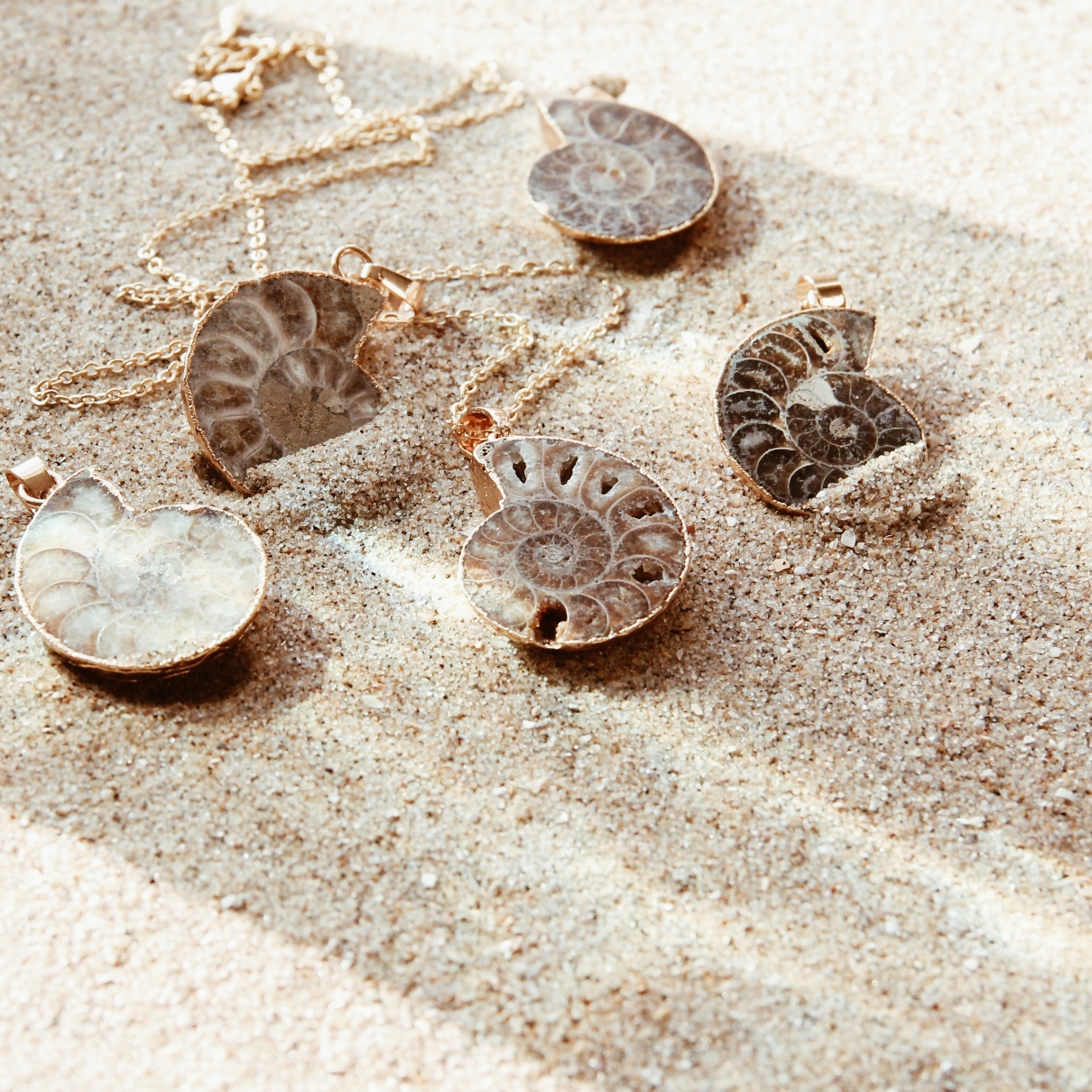 Ethno Halsketten in Gold und Silber Madeleine Issing