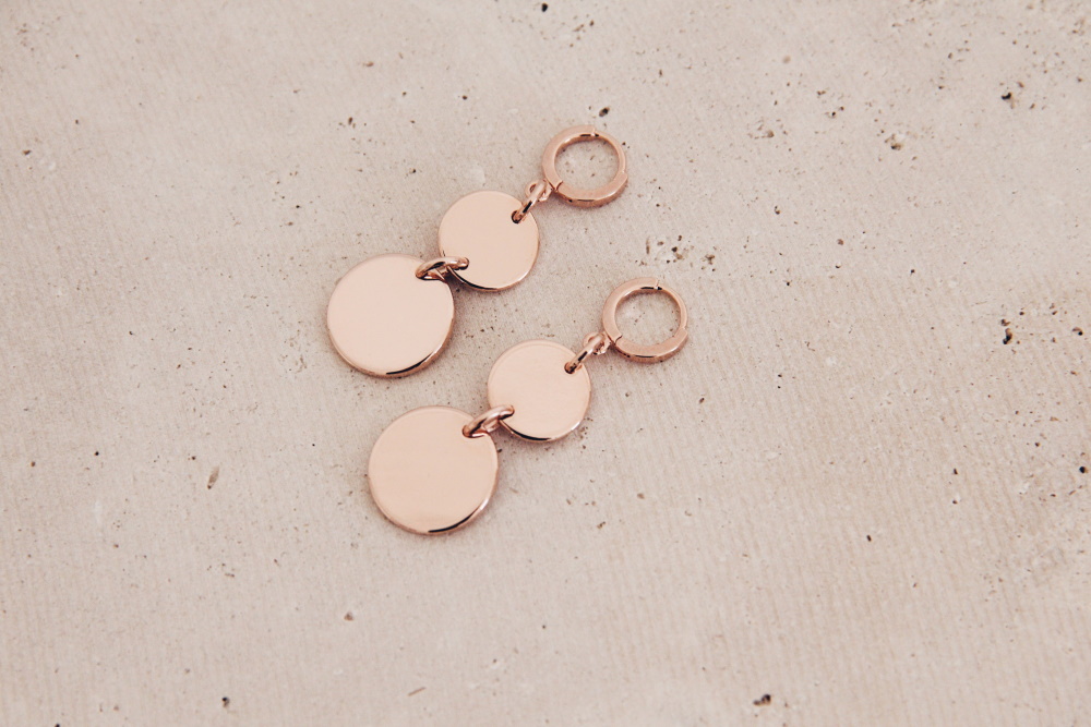 Ohrringe Rosegold mit Plättchen Madeleine Issing