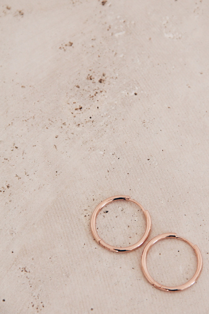minimalistische Rosegold Ohrringe Madeleine Issing